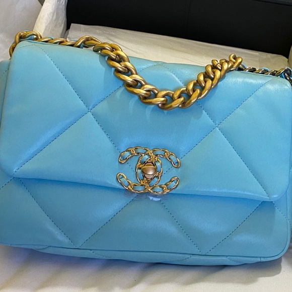 RARE! BRAND NEW NEON BLUE CHANEL 19 BAG GORGEOUS!! - Picture 15 of 16